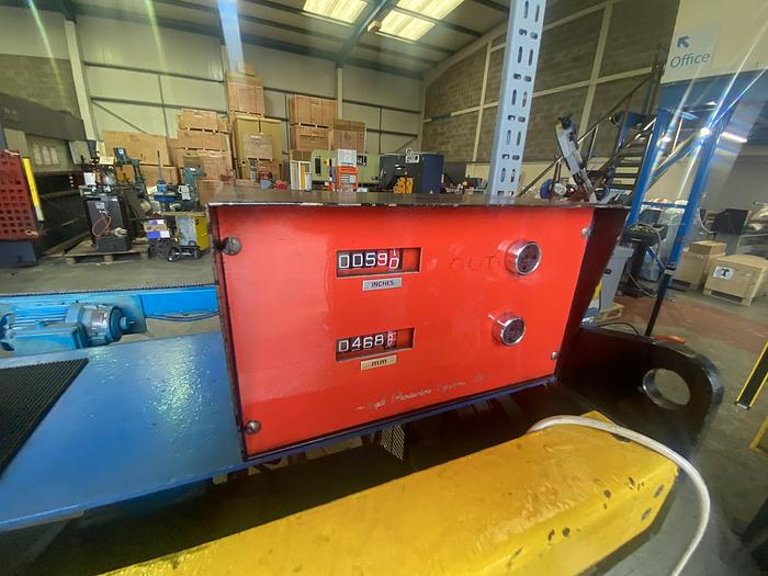 Used Press and shear 1300mm x 2.5 mm direct drive guillotine