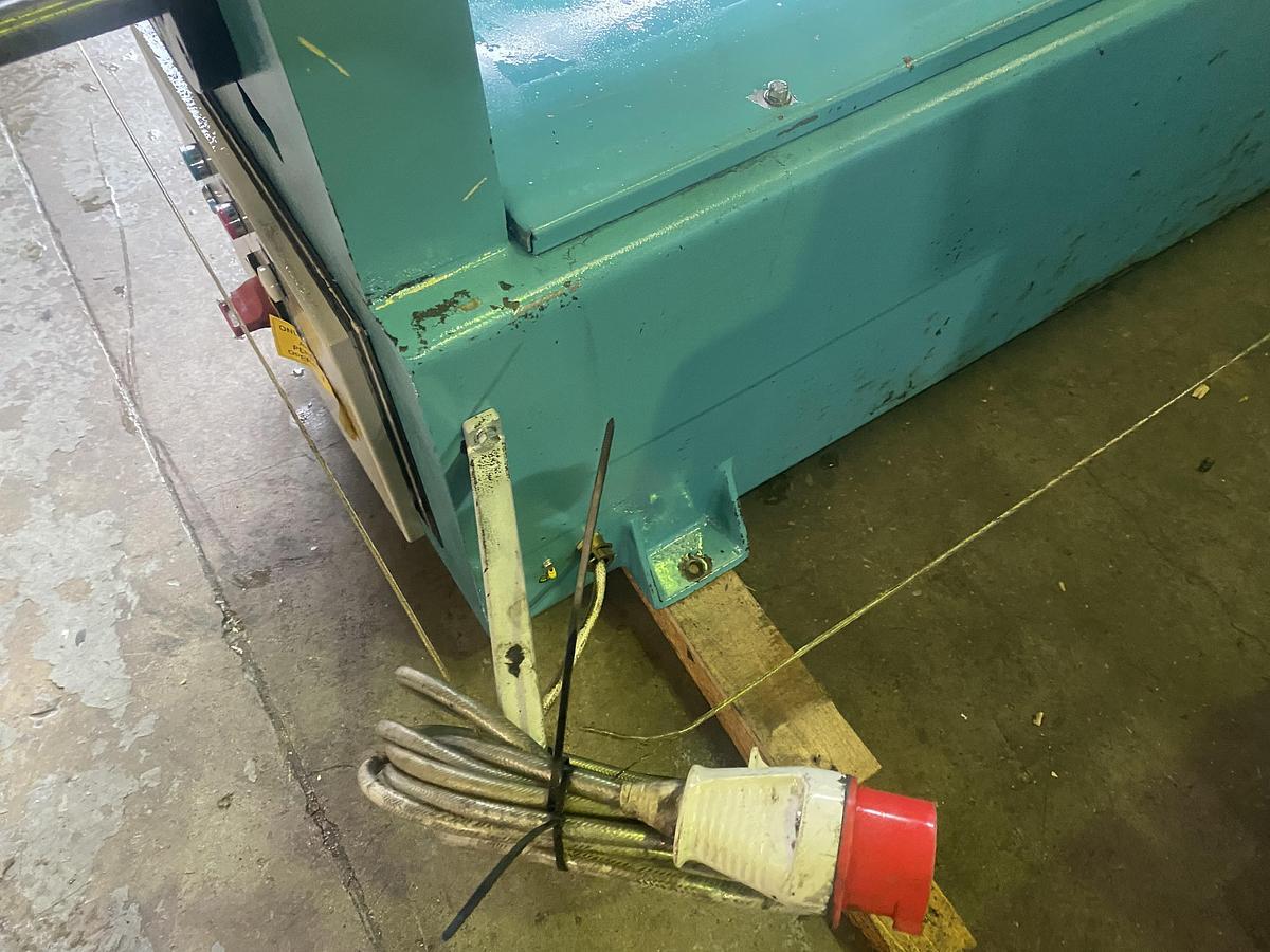 Used Sahinler IRM 1270mm x 110mm diameter bending rollers