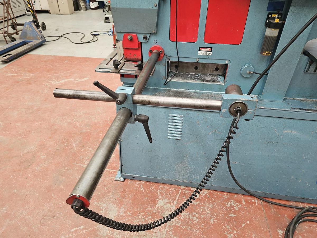 Used Kingsland 55XSD deep throat Model 5 station Steelworker