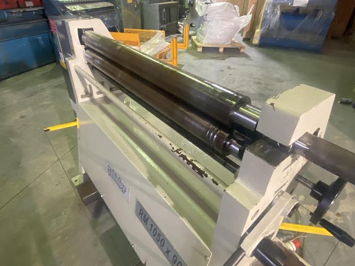 Used SAHINLER MODEL RM 1050mm x 90mm Power bending rollers