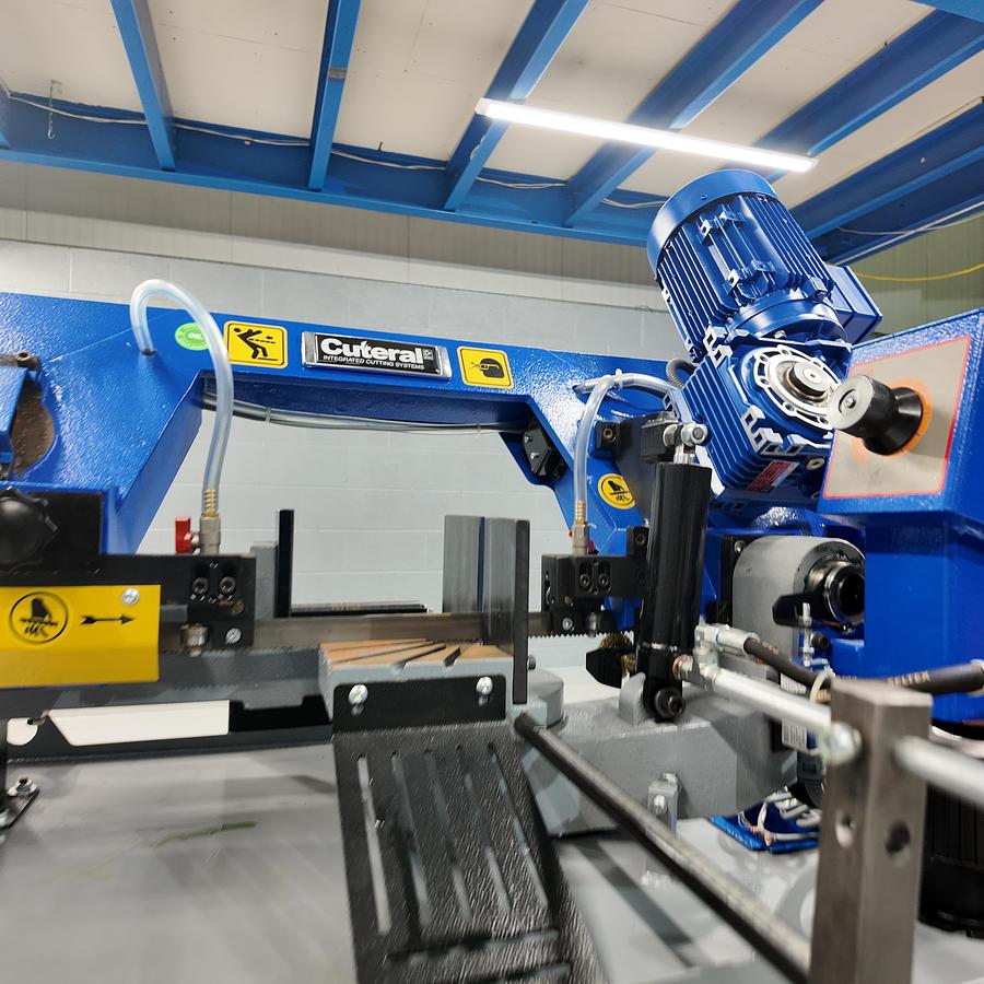 Mach cut PSM 220 240 volt Mitre Head Bandsaw