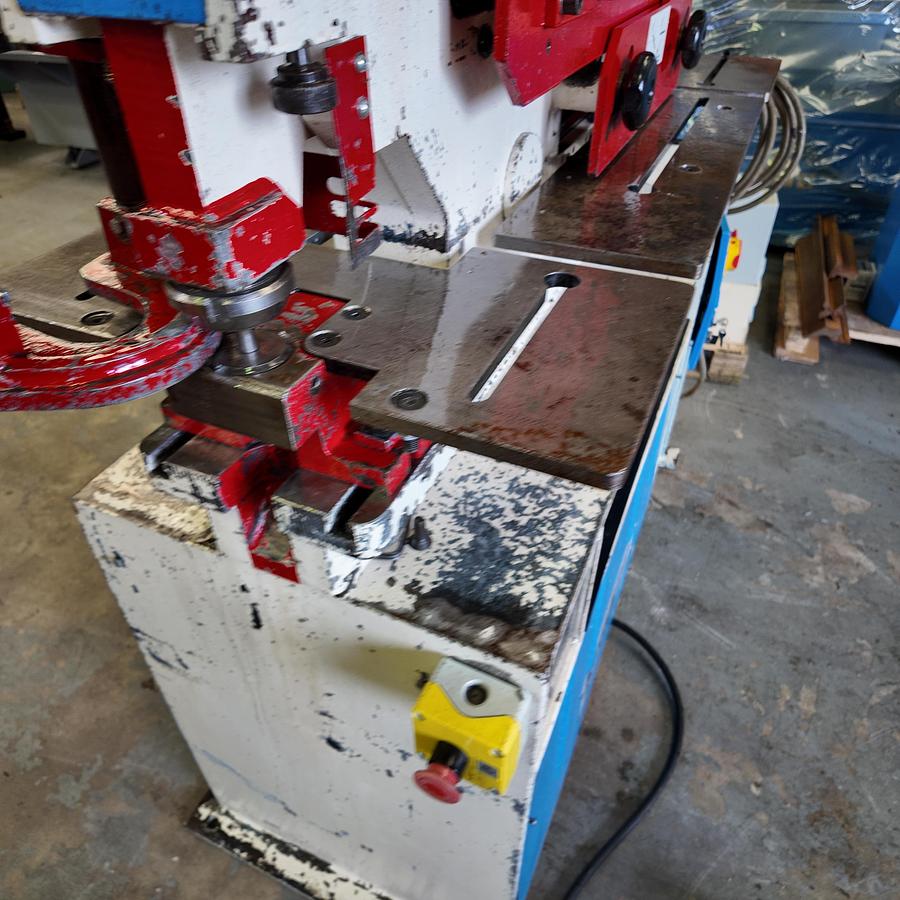 Used 1999 Kingsland XA Comapact