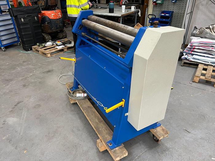 Used Metal Craft Sahinler 1090    1000mm x 90mm bending rollers