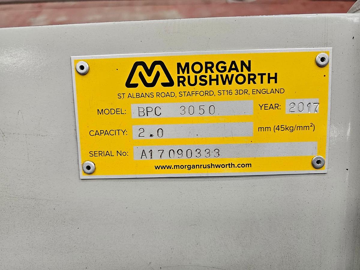 Used Morgan rushworth 3m x 2mm box and pan folding machine