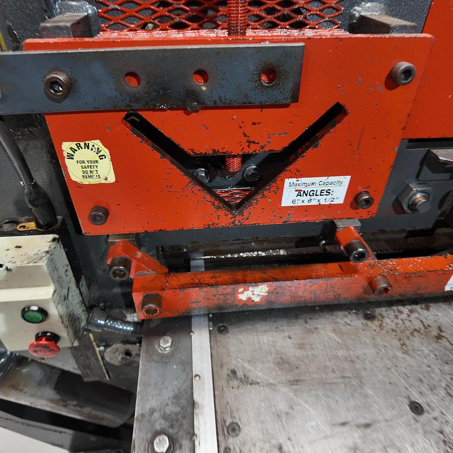 Used EDWARDS JAWS 115 ton V  Steelworker Iron worker