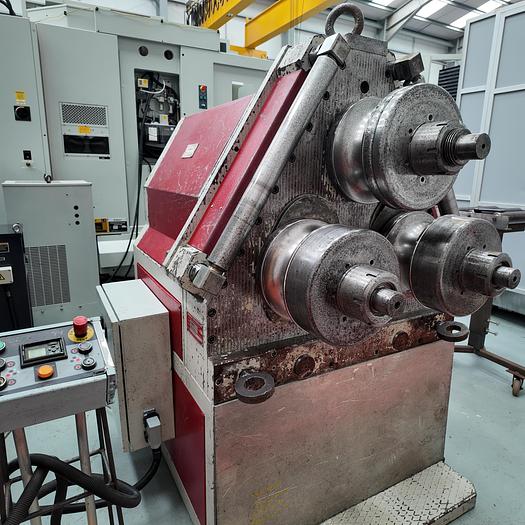 Used AKYAPAK 100 shaft section roller (morgan rushworth)