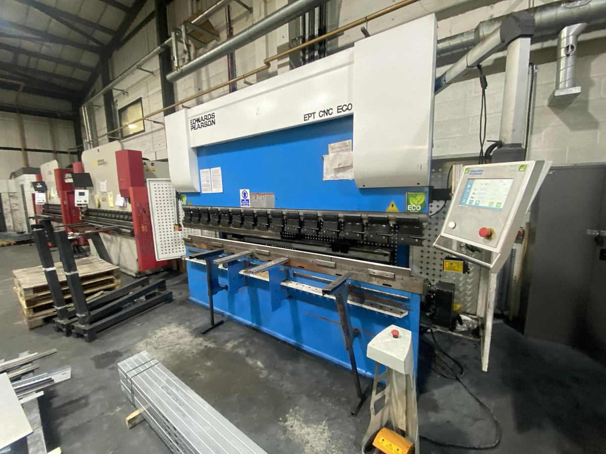 Used EDWARDS PEARSON EPT CNC ECO 3m x 135 ton Press brake