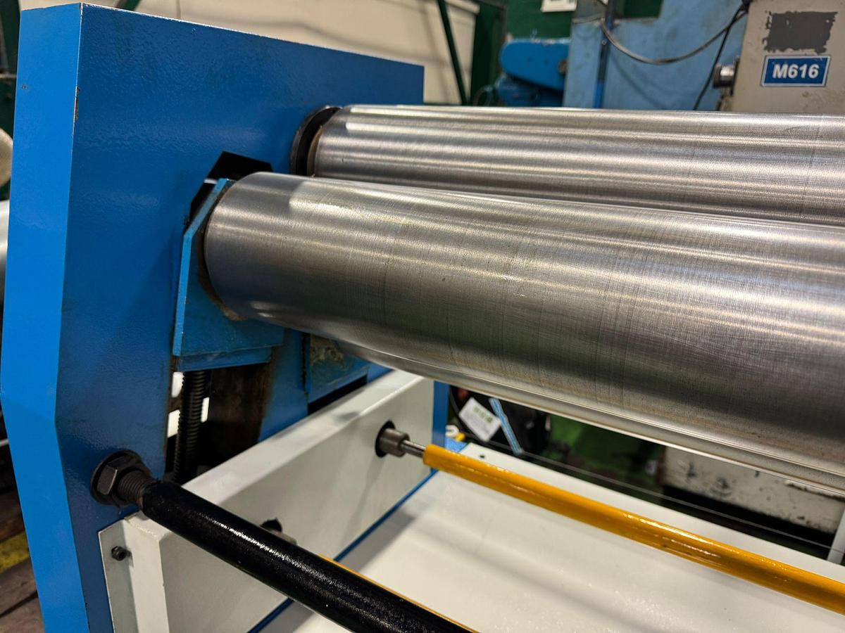 Used MACH-ROLL ESR 1500mm x 3.5mm  bending rollers