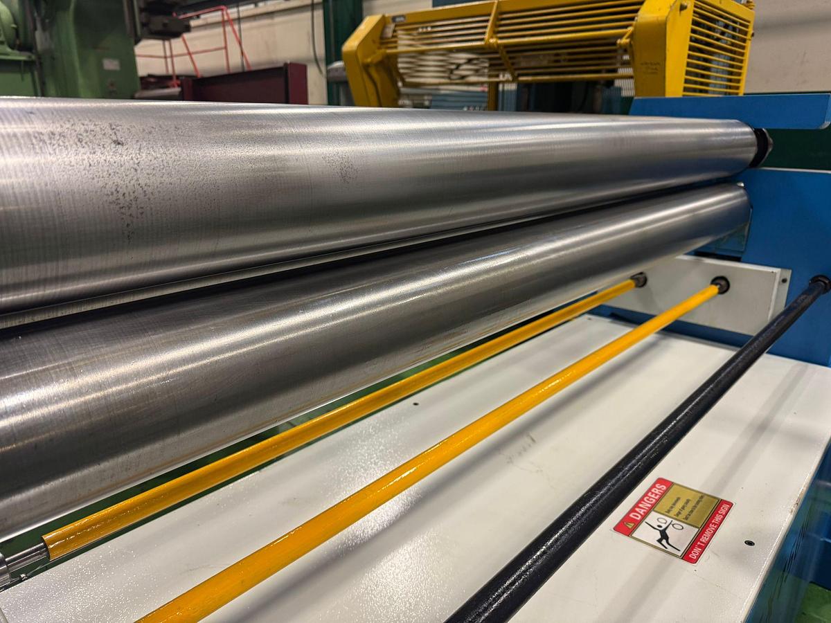 Used MACH-ROLL ESR 1500mm x 3.5mm  bending rollers