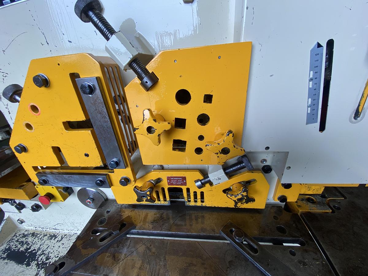 Used GEKA 70 s 5 station steelworker 70 ton Hydraulic