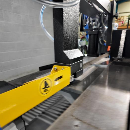 Mach Cut  350M Semi automatic Bandsaw  Mitre  Head  Bandsaw