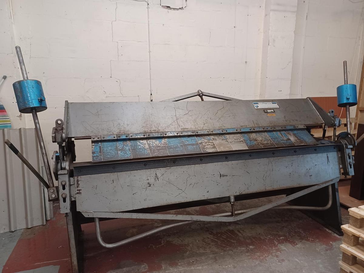 Used Walton BPFM 2500mm x 2mm box and Pan folding machine