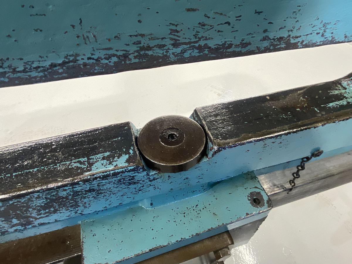 Used FROST type 468 circle cutting machine