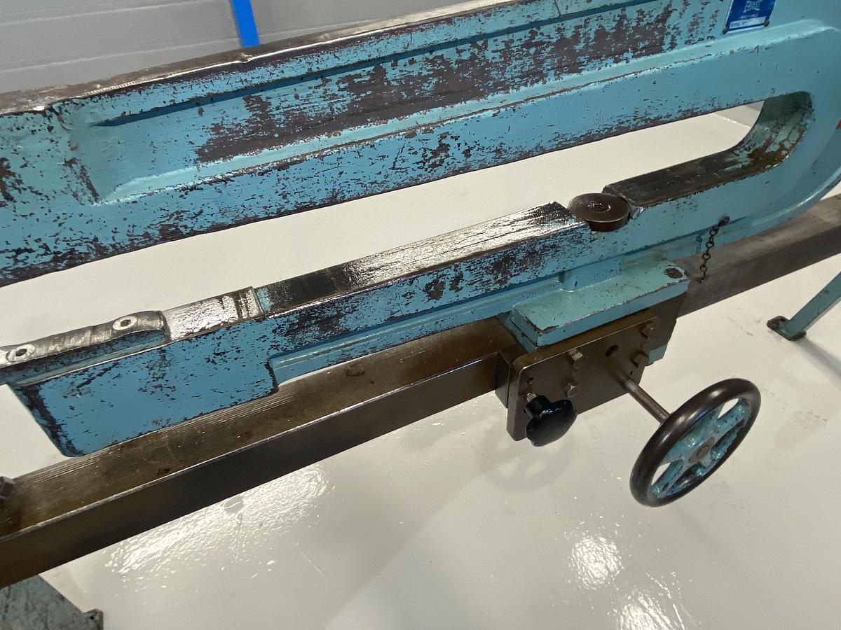 Used FROST type 468 circle cutting machine