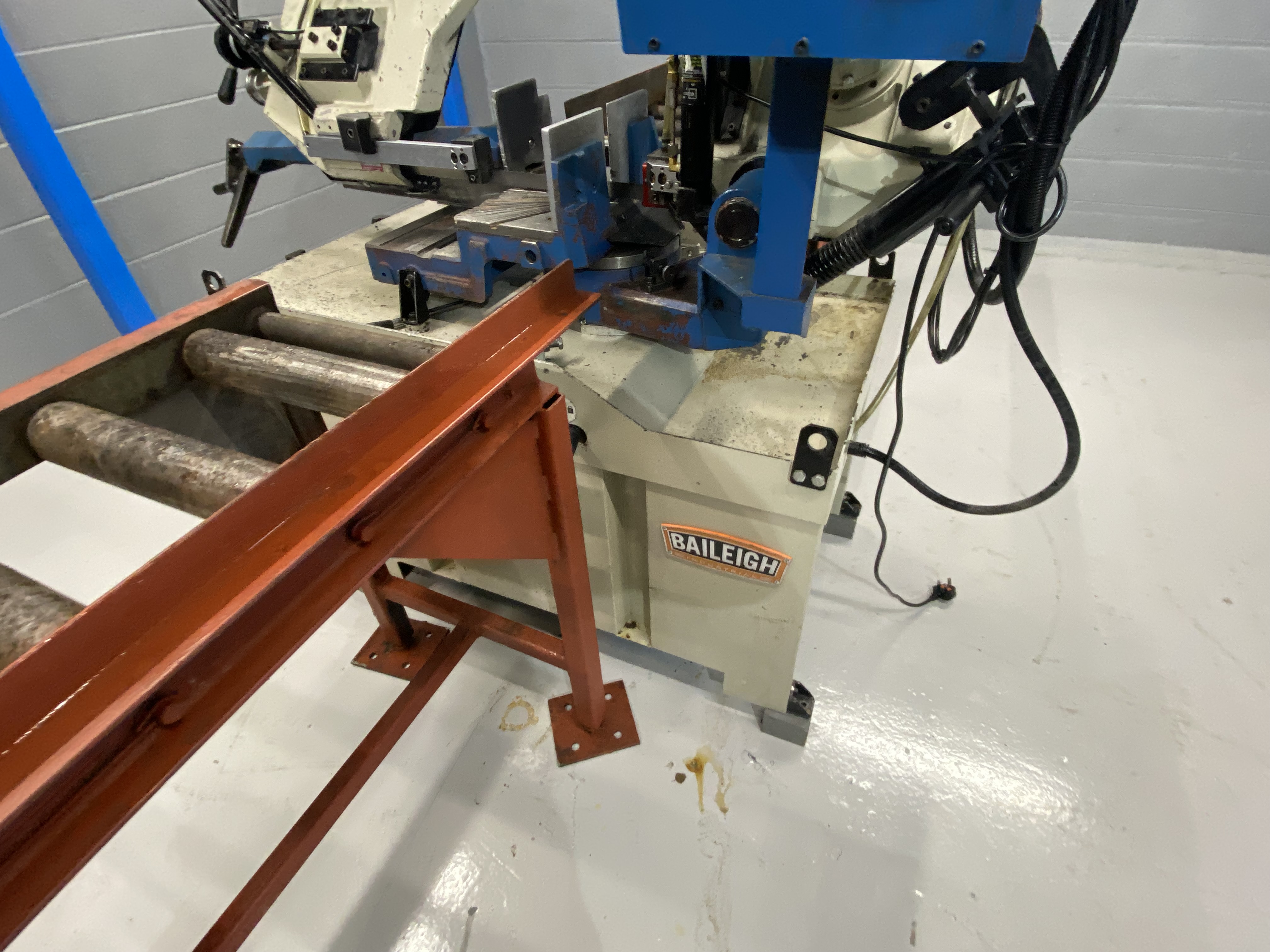 Used Baileigh BS-350M Dual Mitre Horizontal Bandsaw 240 volts