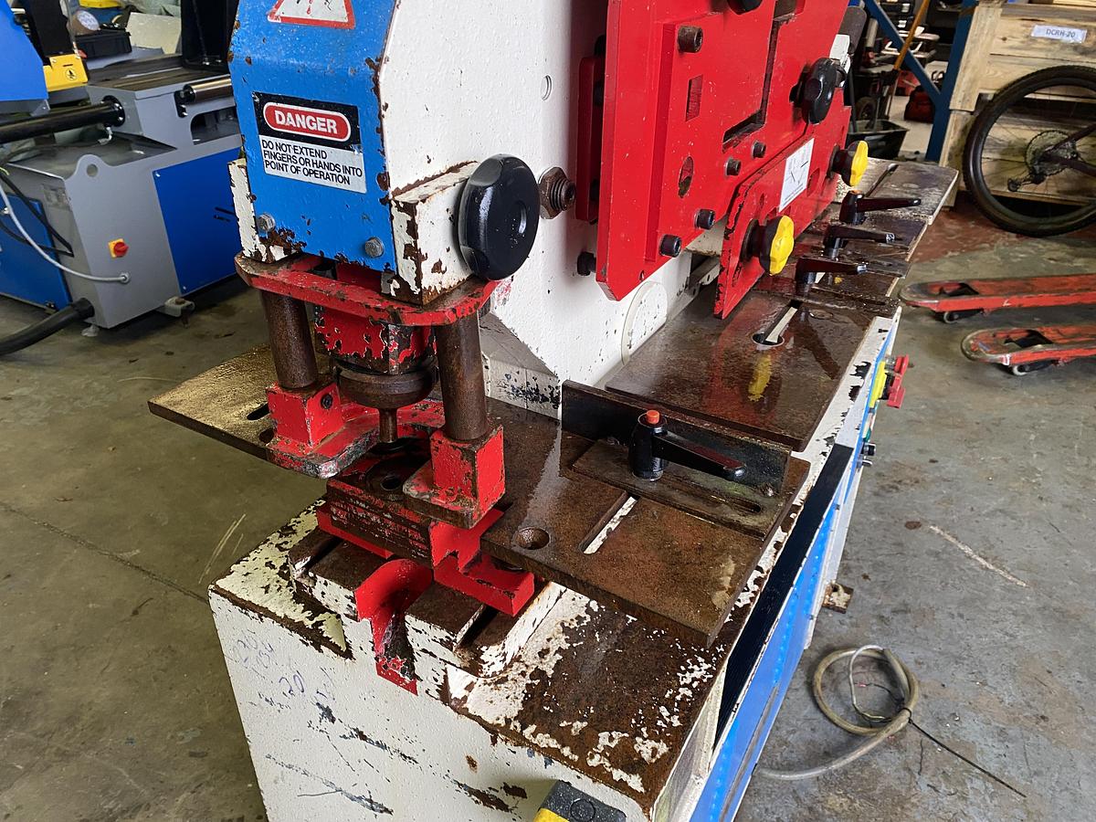 Used Kingsland 45 ton XA compact steelworker 5 station