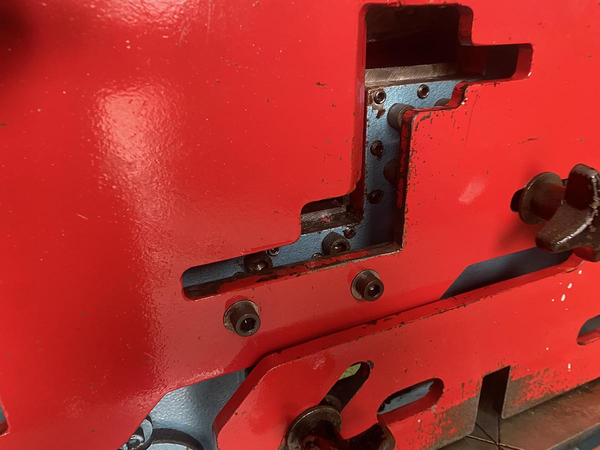 Used Kingsland 45 ton XA compact steelworker 5 station