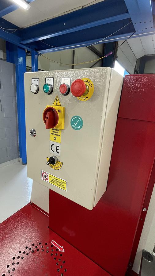 Used SAHINLER Morgan 70 ton Hydraulic Punching machine 625mm throat