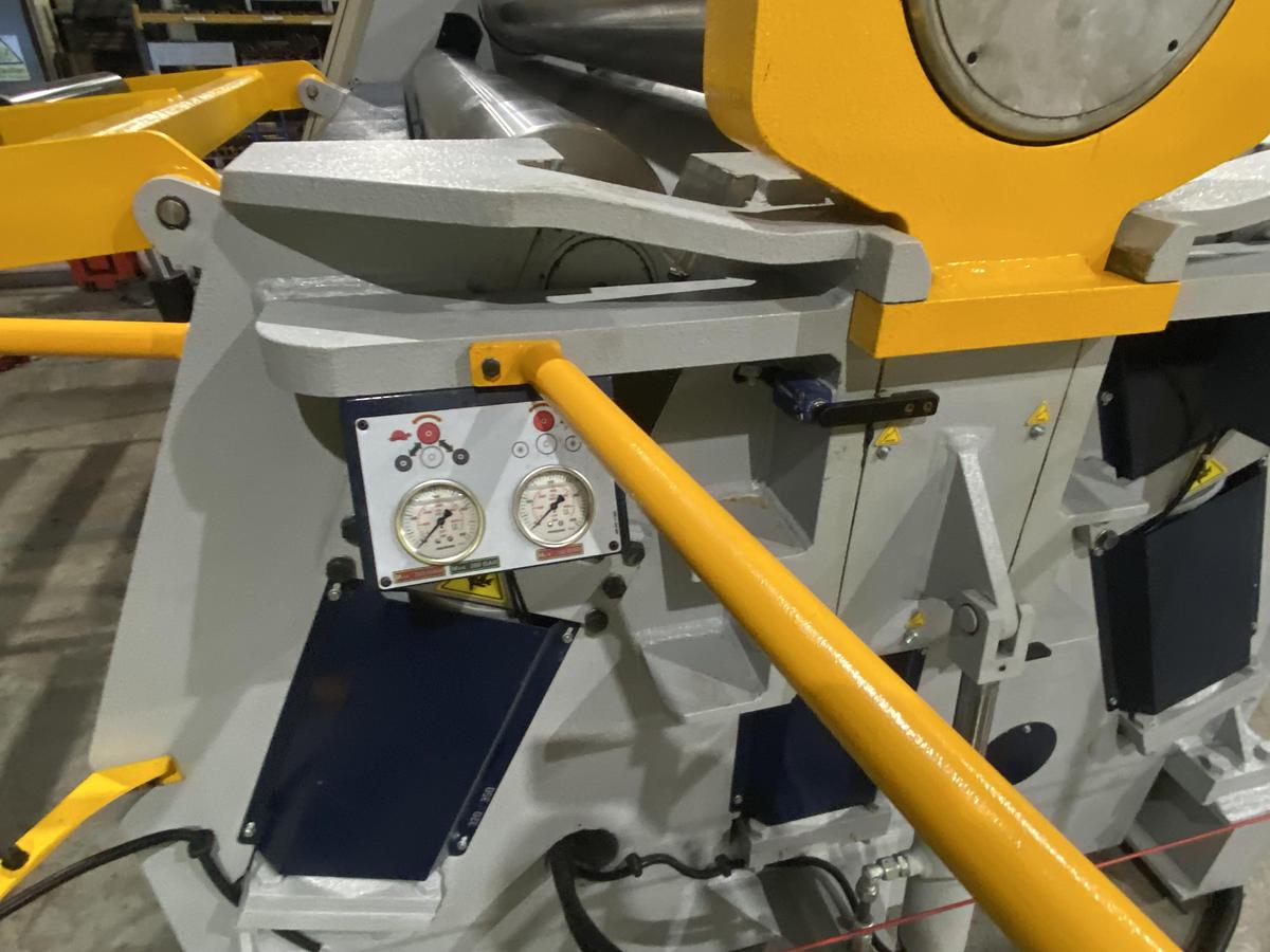 UZMA UHSS 4   4 roll Hydraulic Bending Roll