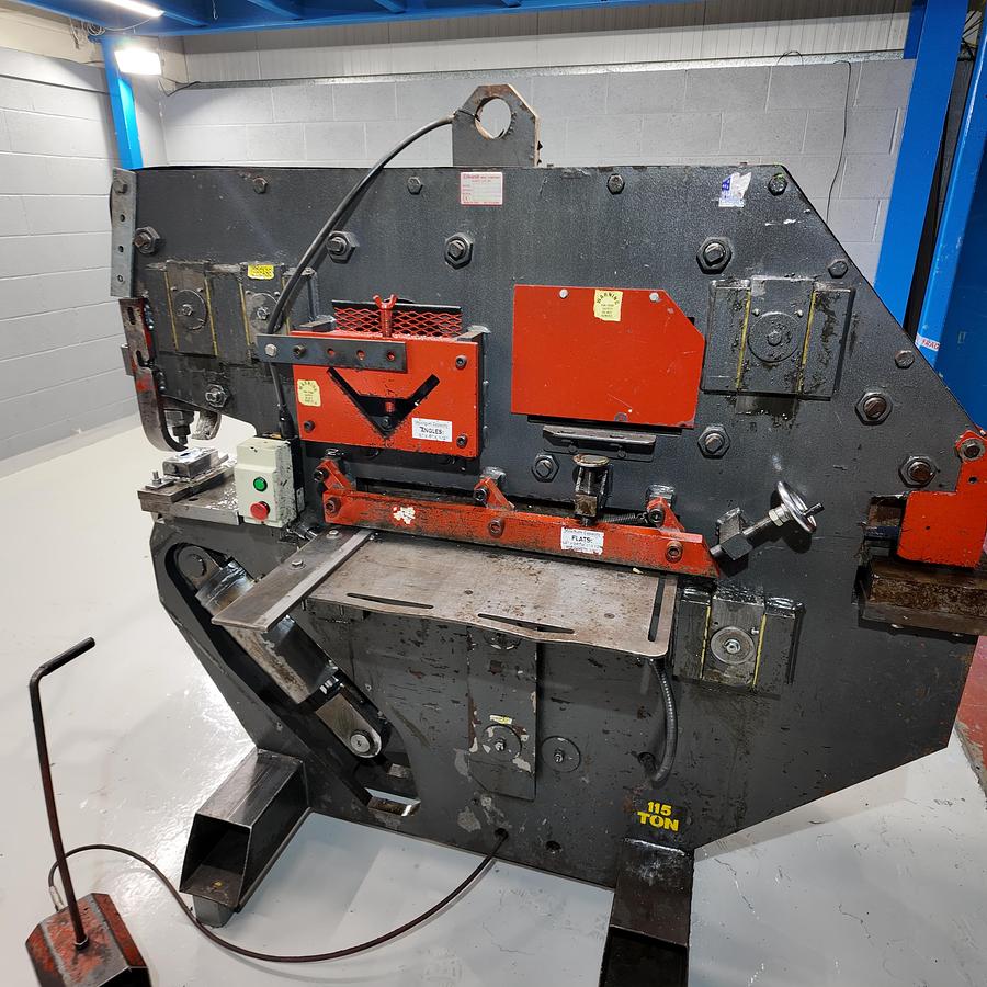 Used EDWARDS JAWS 115 ton V  Steelworker Iron worker