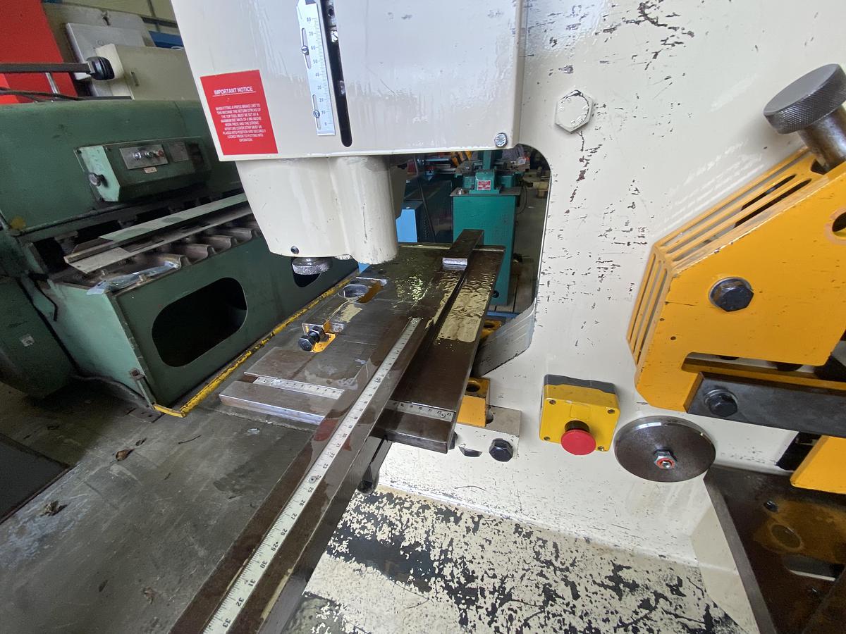 Used GEKA 70 s 5 station steelworker 70 ton Hydraulic