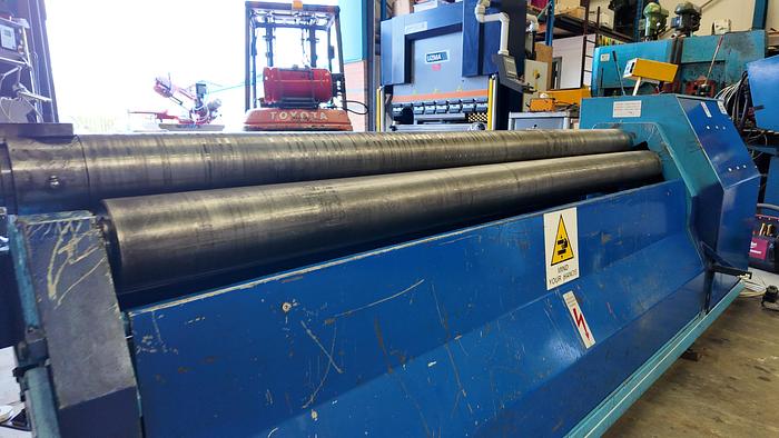 Used SERGI  2004   2000mm x 4mm Power operated Bending rollers