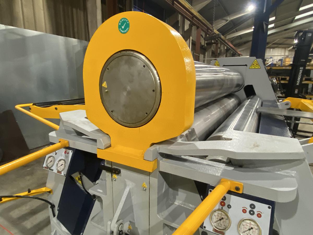 UZMA UHSS 4   4 roll Hydraulic Bending Roll