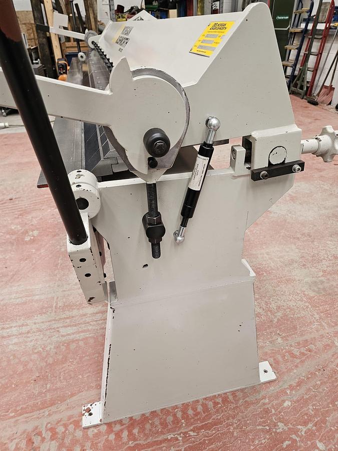 Used Morgan rushworth 3m x 2mm box and pan folding machine