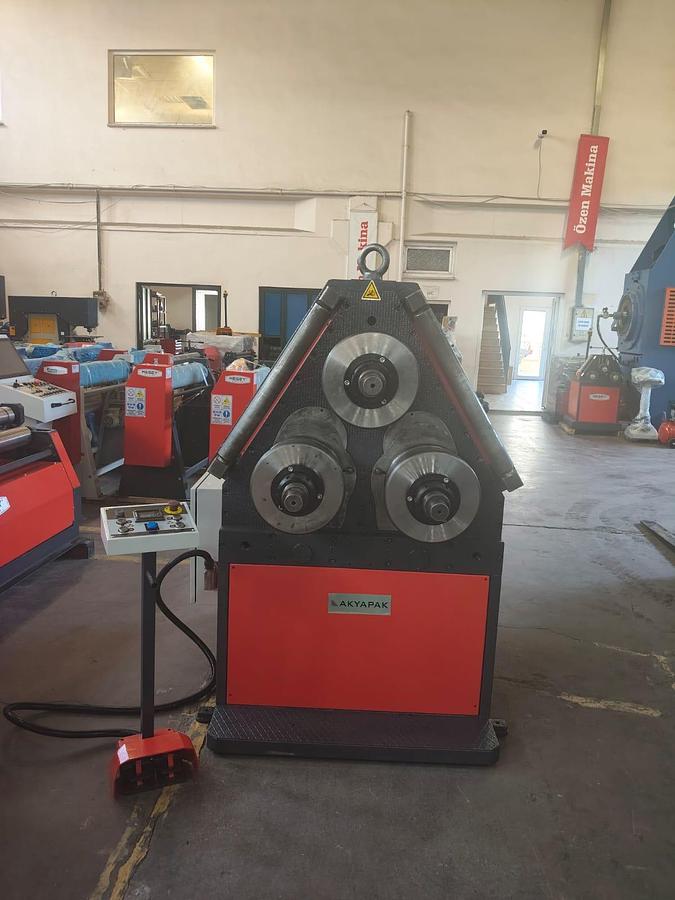 Used AKYAPAK 100 shaft section roller