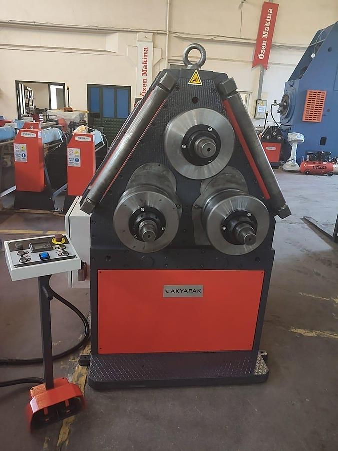 Used AKYAPAK 100 shaft section roller