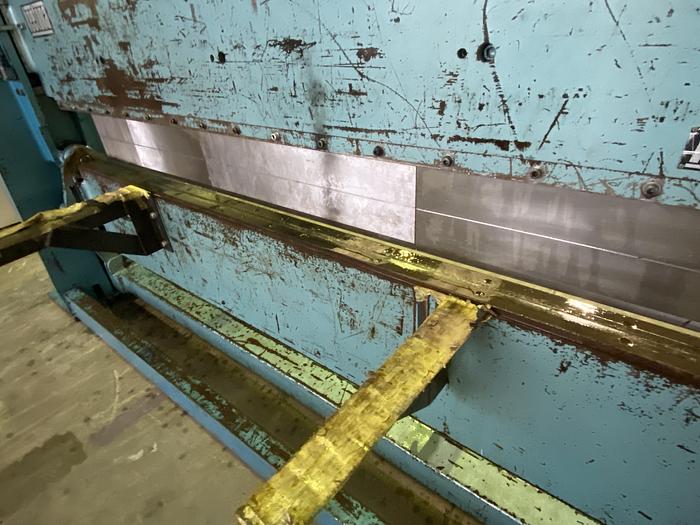 Used Keetona Hydroform   3mm x 2500mm Hydraulic folding machine