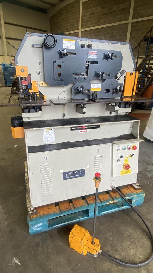 Used SAHINLER 45 ton 5 station hydraulic steelworker