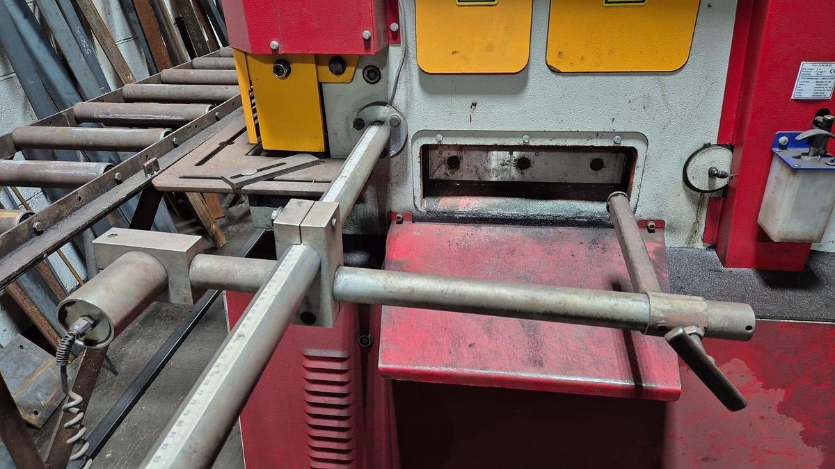 Used Morgan Rushworth Sahinler 70 ton 2 cylinder 5 station steelworker