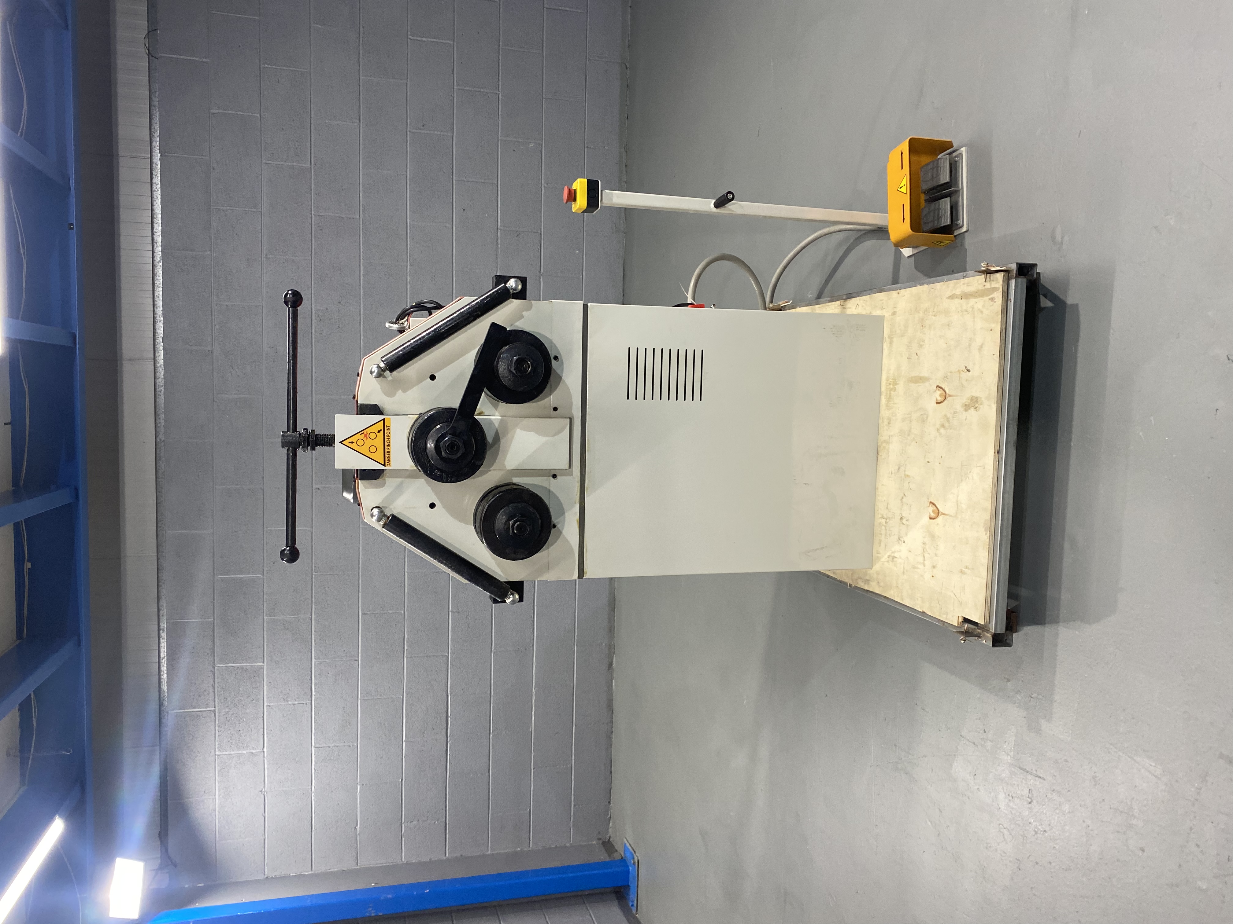 Mach roll 40/50 HV section rollers 240 v