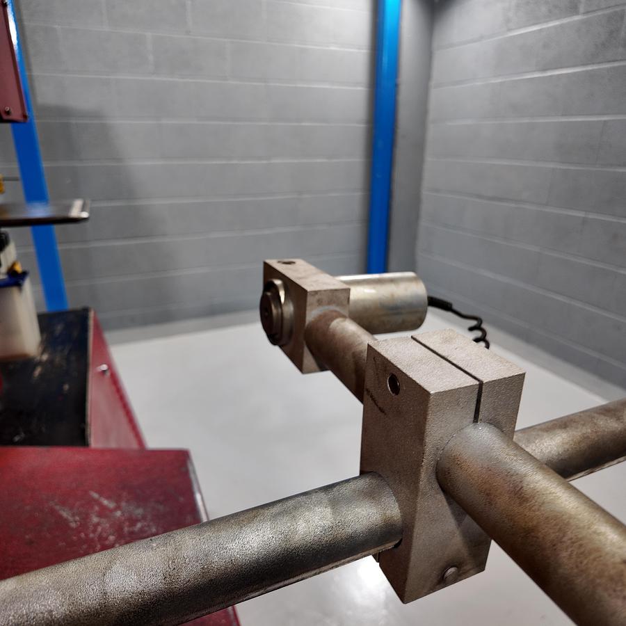 Used Morgan Rushworth Sahinler 70 ton 2 cylinder 5 station steelworker