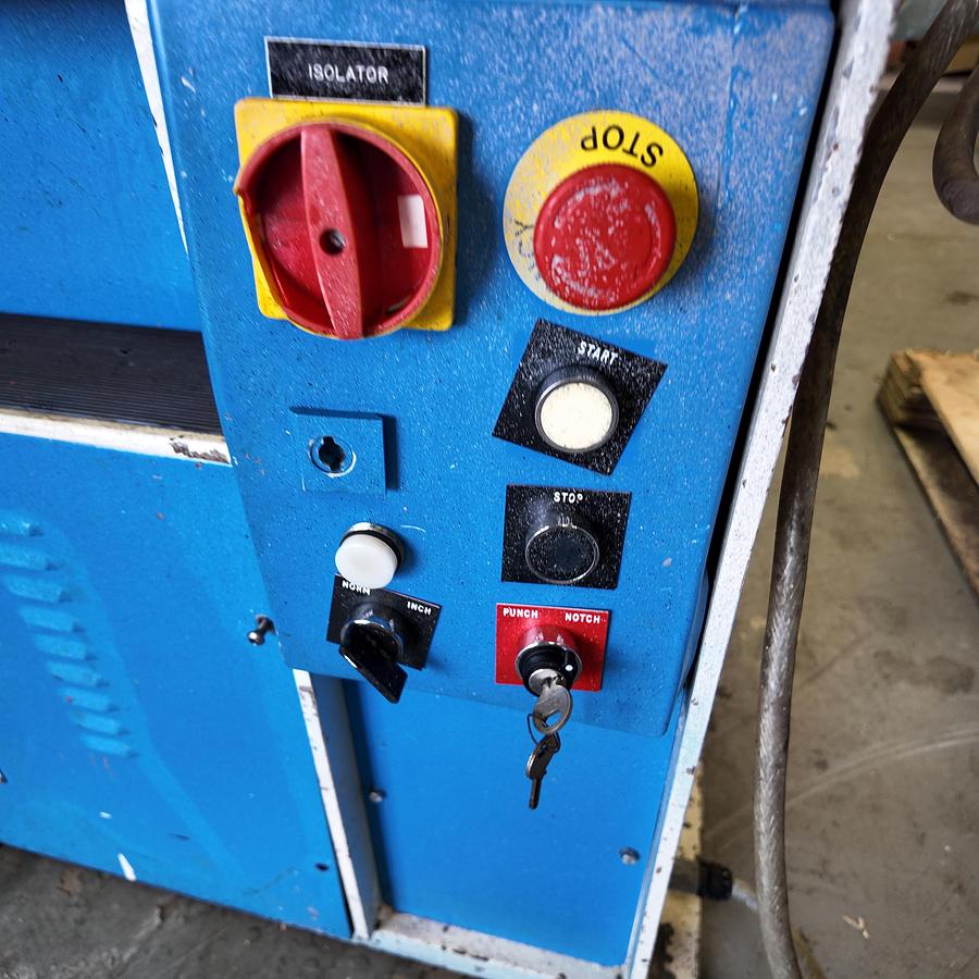 Used 1999 Kingsland XA Comapact