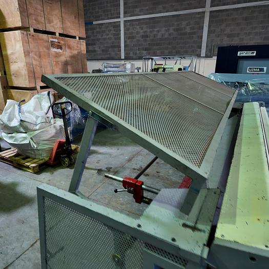 Used EDWARDS PEARSON 3m x 3mm Mechanical |Direct drive guillotine