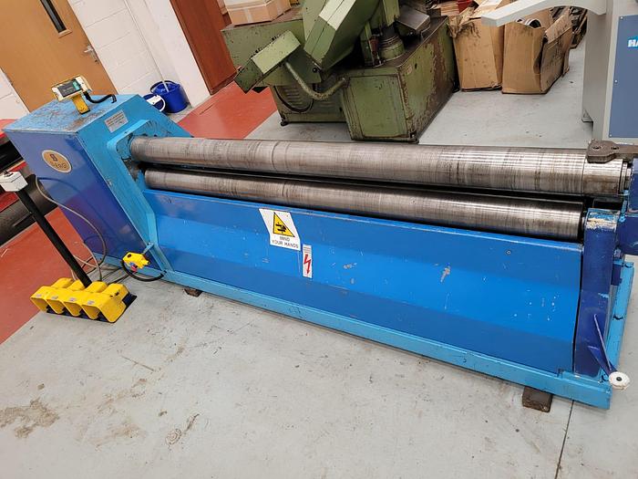 Used SERGI  2004   2000mm x 4mm Power operated Bending rollers