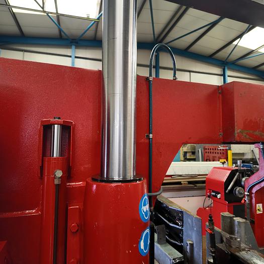 Used Uzay Makina UMSY 540 DG Heavy Duty Twin Mitre Double Column Bandsaw