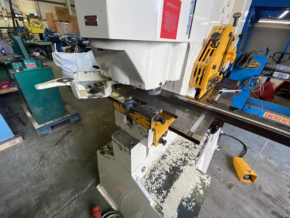 Used GEKA 70 s 5 station steelworker 70 ton Hydraulic