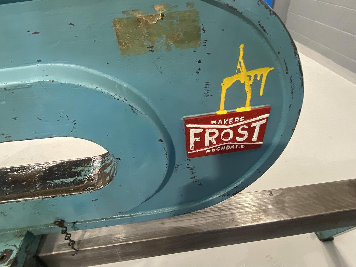 Used FROST type 468 circle cutting machine