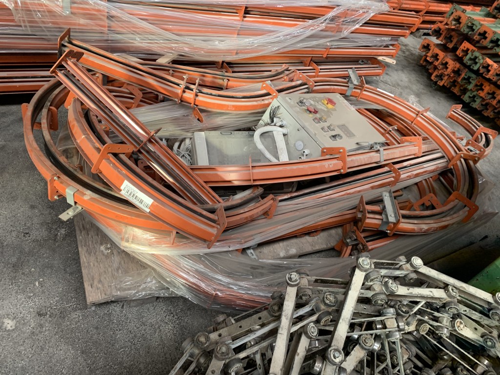 Usato Impianto di verniciatura a catena da circa 230 metri lineari