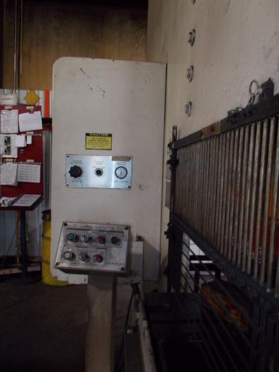 Used 110 TON CINCINNATI HYDRAULIC GAP FRAME PRESS