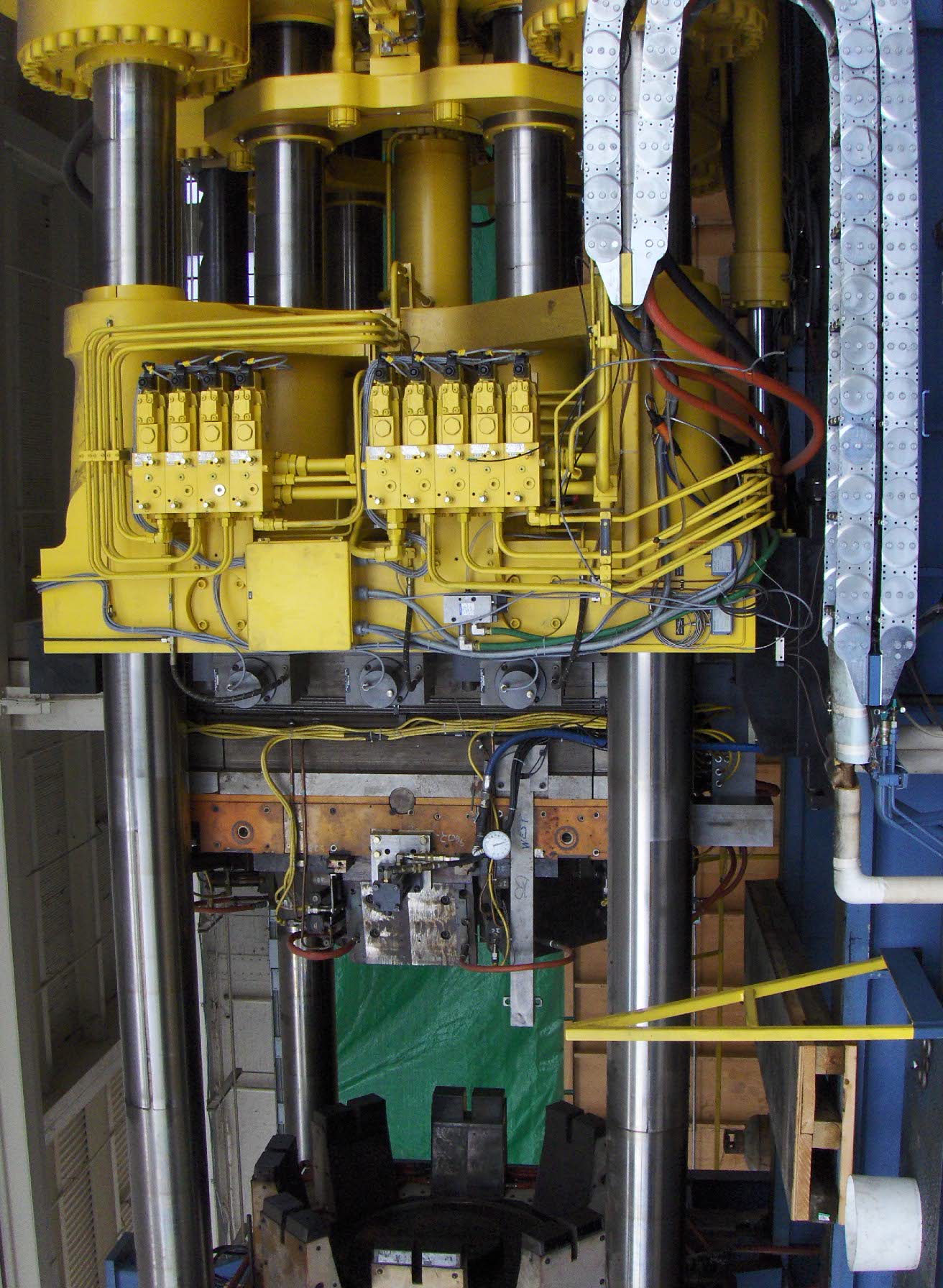 Used 2,000 Ton Engel Hydraulic Press; 4 Post Dn-Acting; Mint; Mfg. 1995