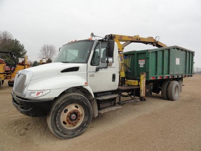Used 2002 INTERNATIONAL DURASTAR 4400