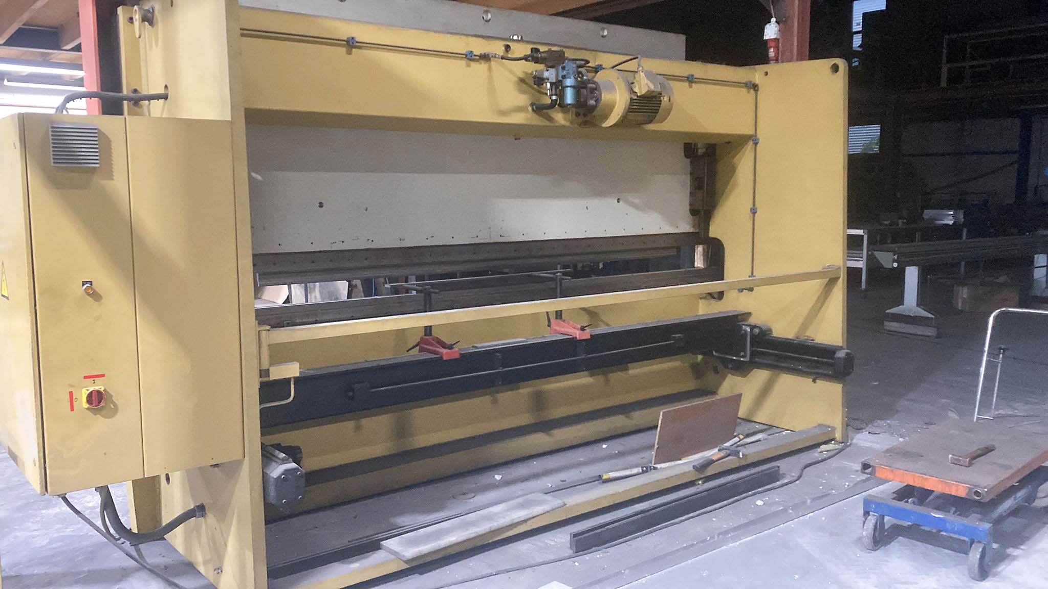 Used Beyeler RT 125x4100 - Press Brake - 1990
