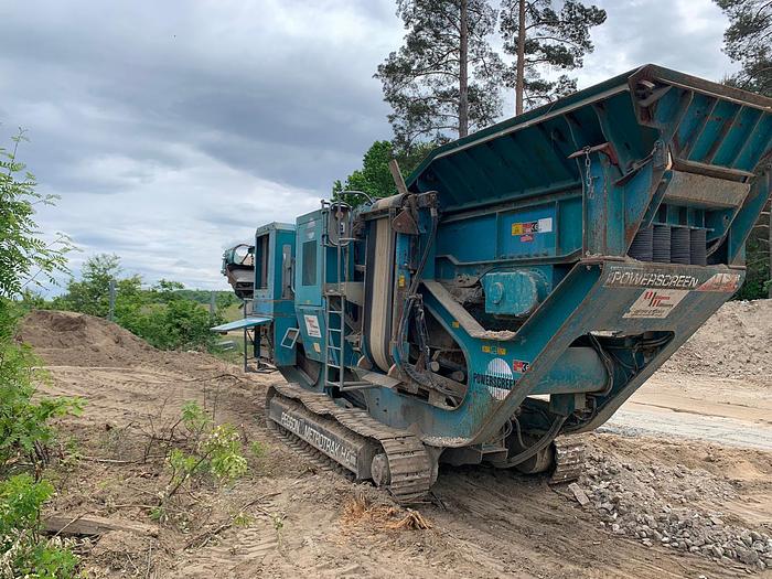 Used 2010 Powerscreen Metrotrak 900 x 600