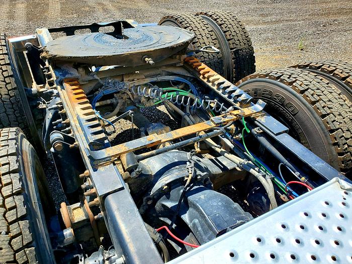 Used 2017 Freightliner Cascadia Truck w/ Sleeper