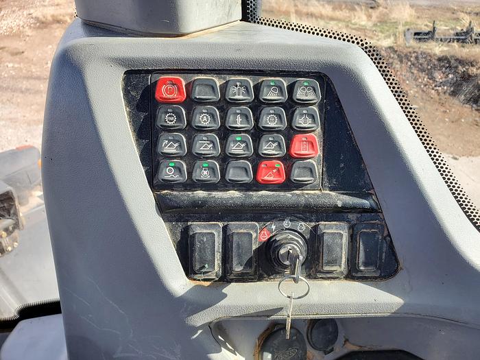 Used 2018 Case 621G XR Wheel Loader - 2900 hrs ** High Reach **