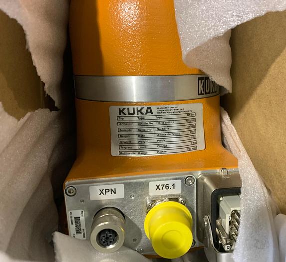 Used KUKA COLLABORATIVE  LBR 7 AXIS IIWA IV+ 7KG X 790R ROBOT WITH LR KUKA CONTROLLER